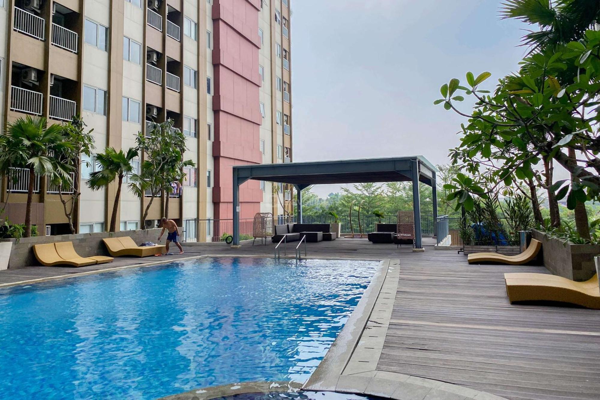 Modern Look At Gateway Park Lrt By Travelio Bekasi