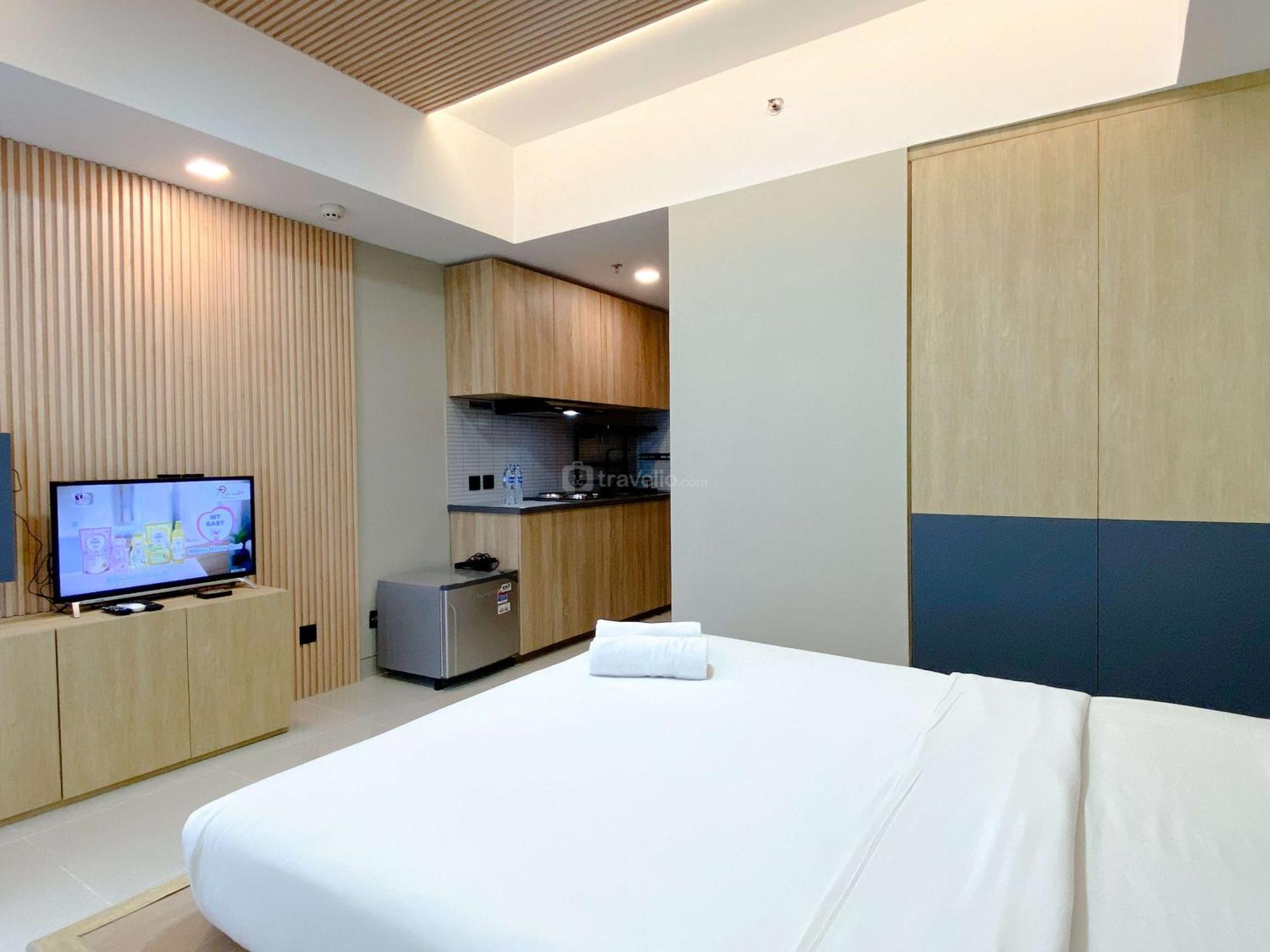Modern Look At Gateway Park Lrt By Travelio Bekasi