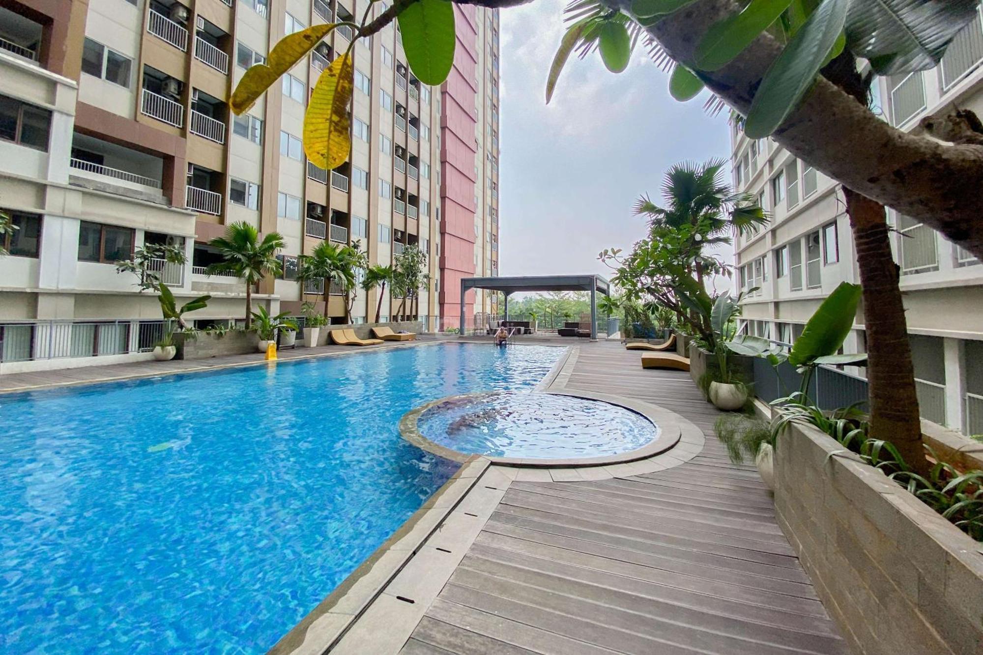 Modern Look At Gateway Park Lrt By Travelio * Bekasi